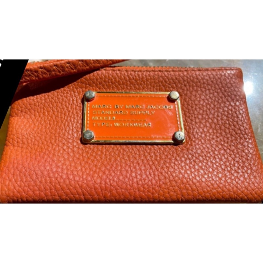 Marc by Marc Jacobs Bright Neon Orange Pebble Leather Small Monogramed Wallet - Picture 2 of 16